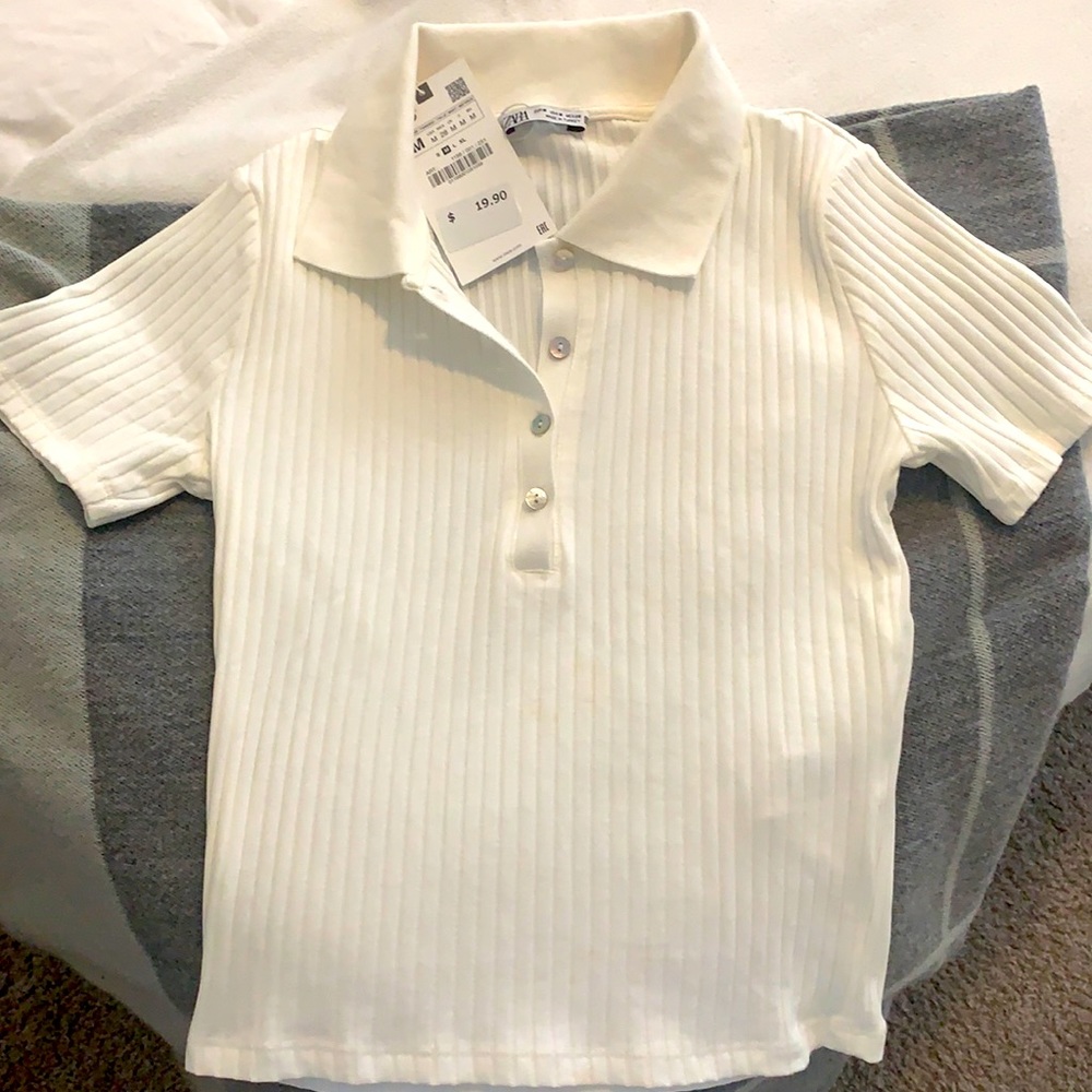 Zara White Tshirt w Buttons